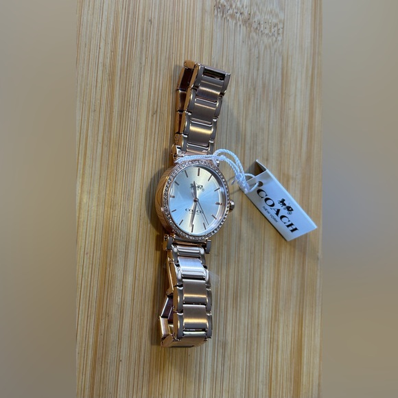 Coach Madison Watch With 34mm Silver Face & RoseGold Bracelet - Picture 4 of 8